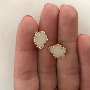 Kendra Scott Gold Stud Earrings iridescent Druzy